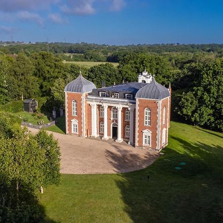 Eastwood Observatory: 12 Bedrooms, Swimming Pool And Tennis Court เฮลชัม ภายนอก รูปภาพ