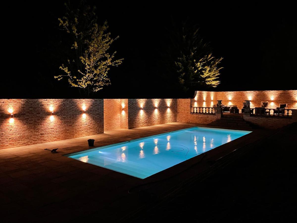 Eastwood Observatory: 12 Bedrooms, Swimming Pool And Tennis Court เฮลชัม ภายนอก รูปภาพ