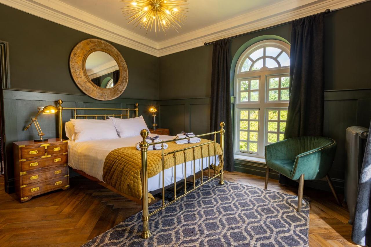 Eastwood Observatory: 12 Bedrooms, Swimming Pool And Tennis Court เฮลชัม ภายนอก รูปภาพ